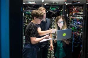 Resilient Timing for 5G